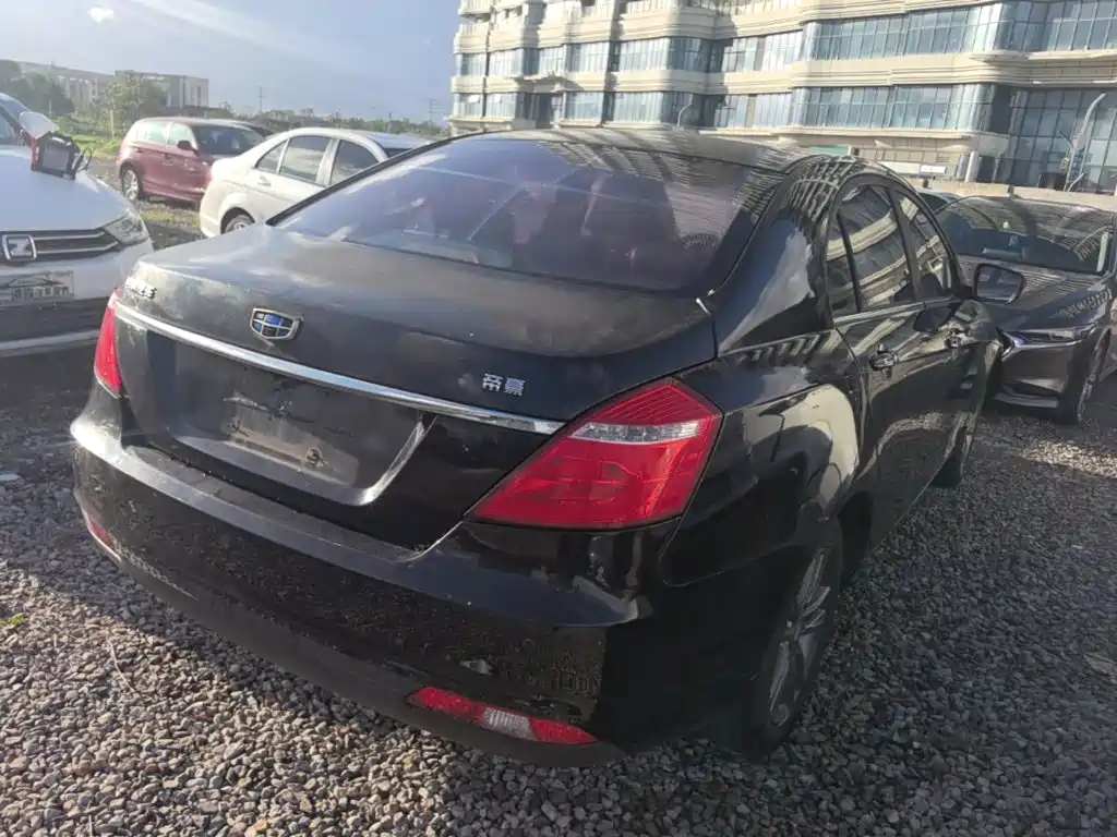 Geely Emgrand — миниатюра 7