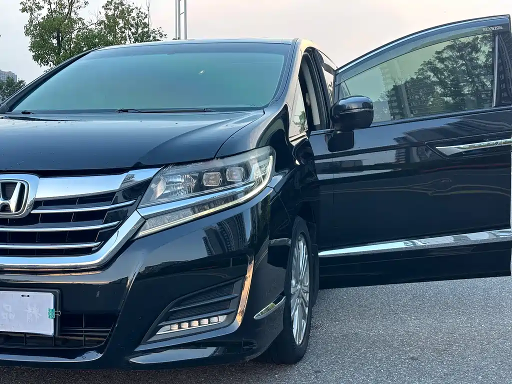 Honda Elysion — миниатюра 18