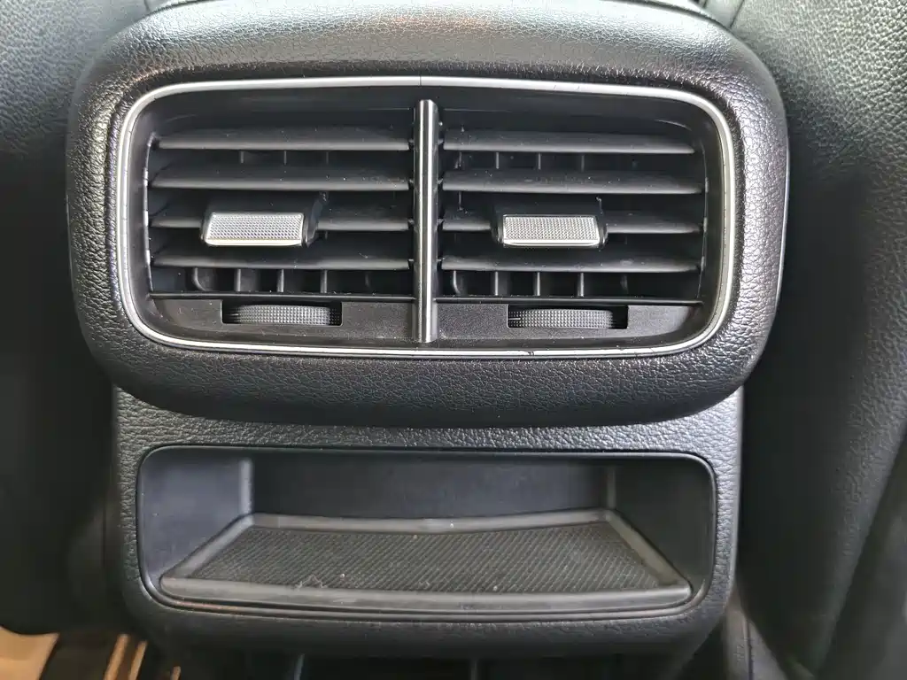Mercedes-Benz GLE New Energy — миниатюра 17
