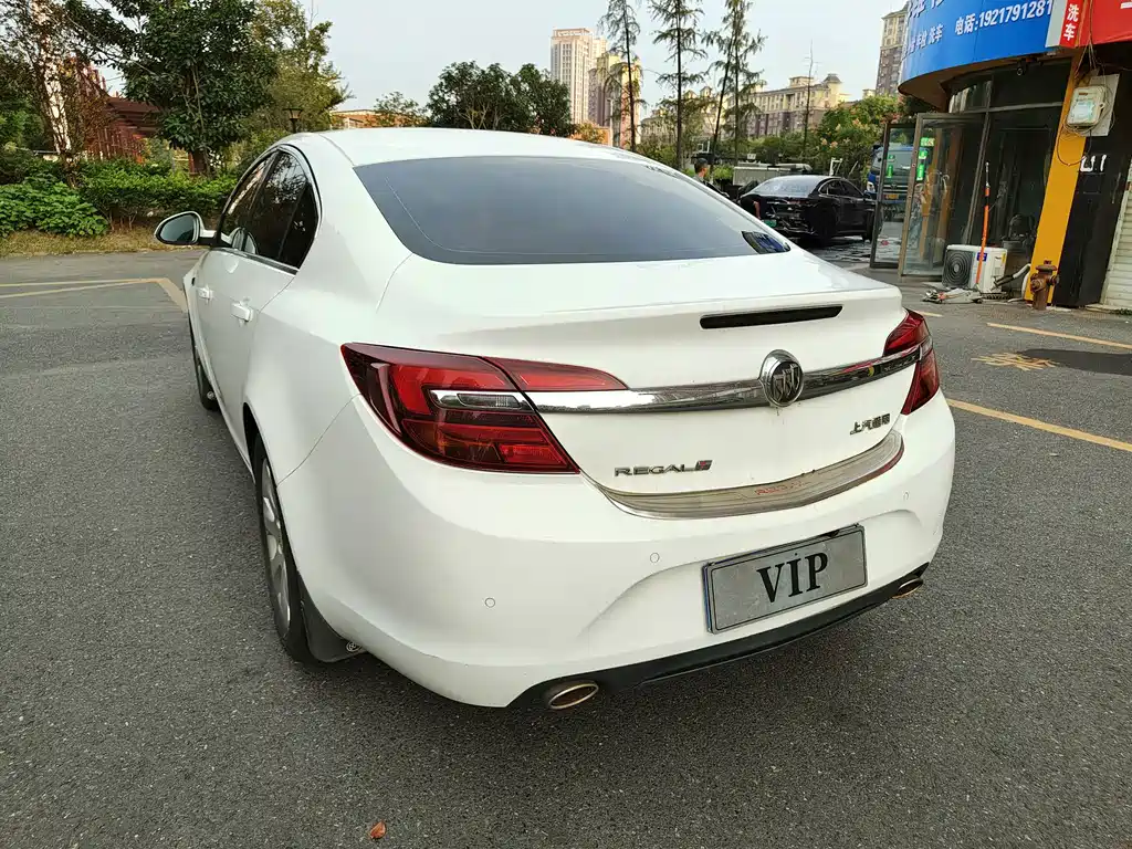 Buick Regal — миниатюра 9