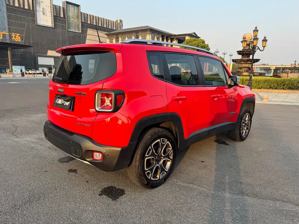 Jeep Renegade — миниатюра 10
