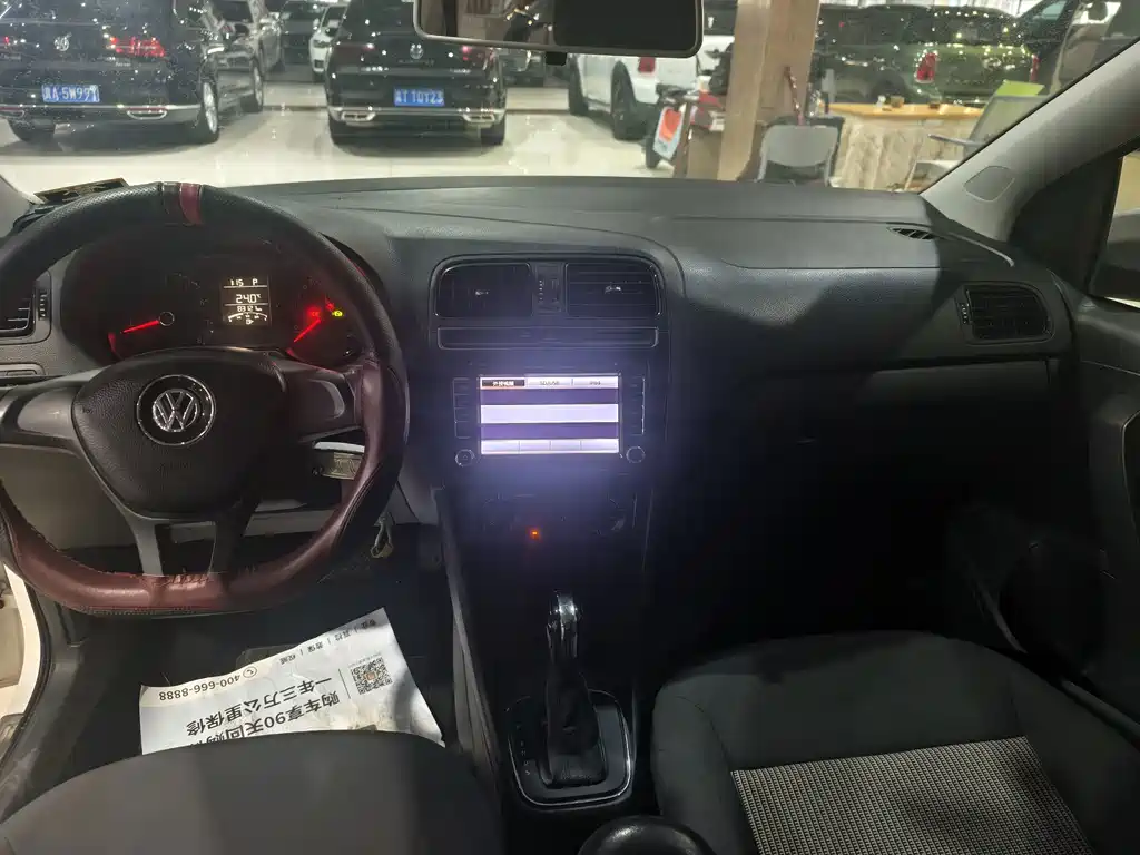 Volkswagen Polo — миниатюра 9