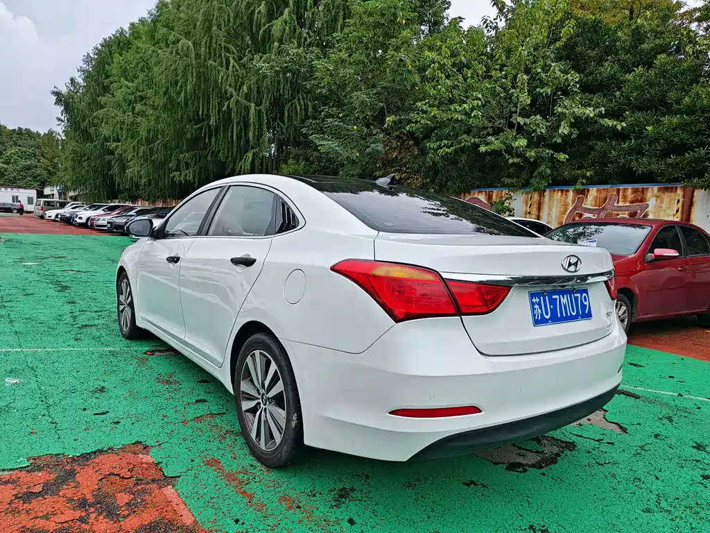 Hyundai Mistra — миниатюра 3