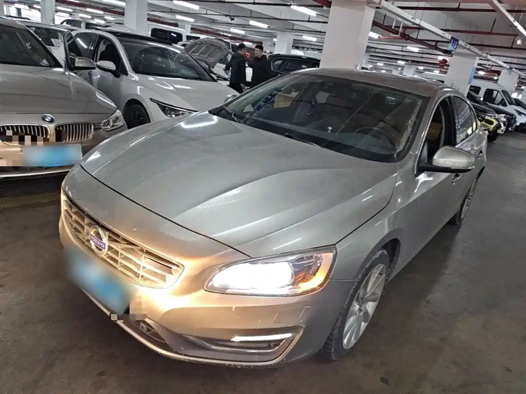 Volvo S60 2015