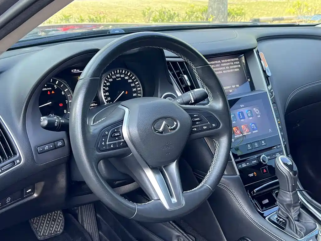 Infiniti Q50L — миниатюра 10