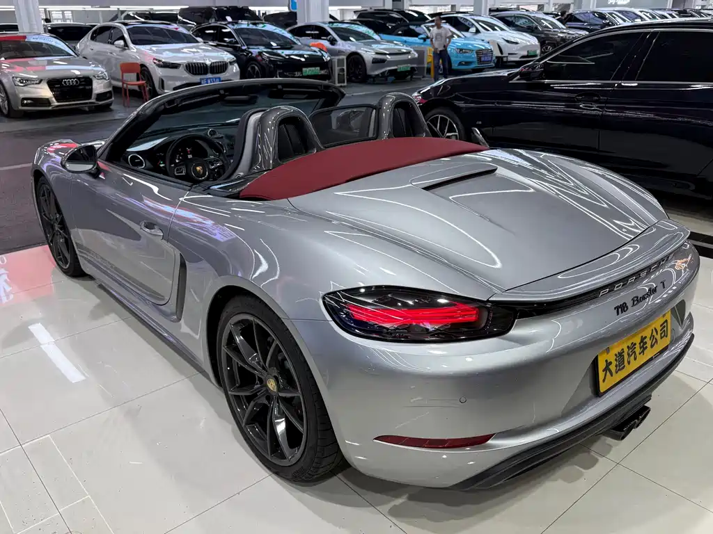 Porsche 718 2019 Boxster T 2.0T