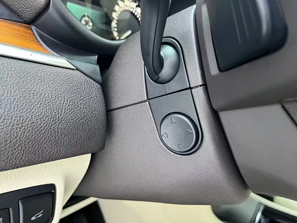 Lincoln MKC — миниатюра 8