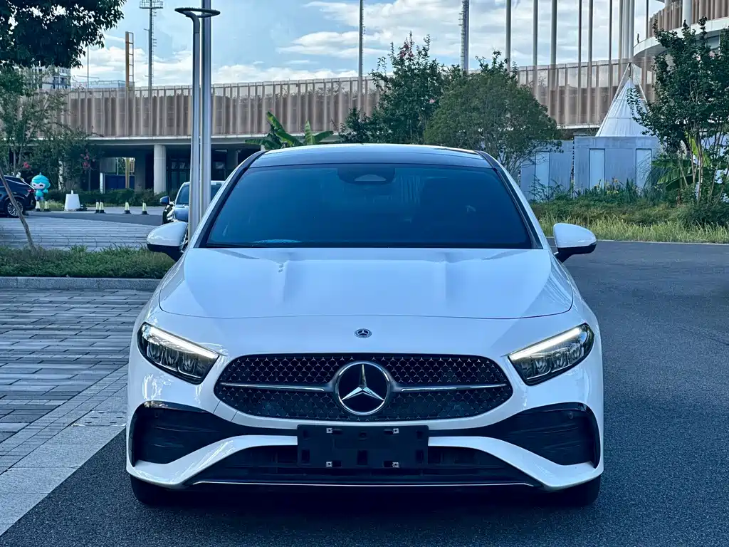 Mercedes-Benz A-Class — миниатюра 2