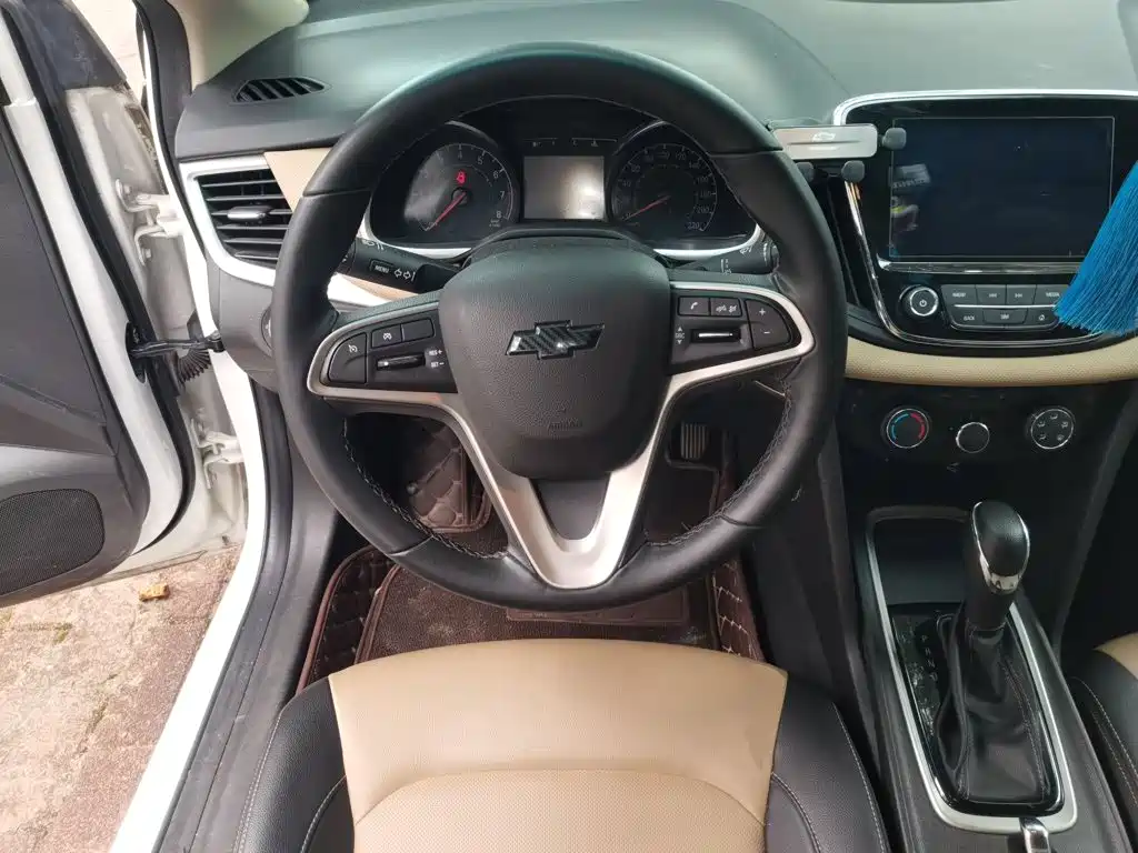 Chevrolet Monza — миниатюра 11