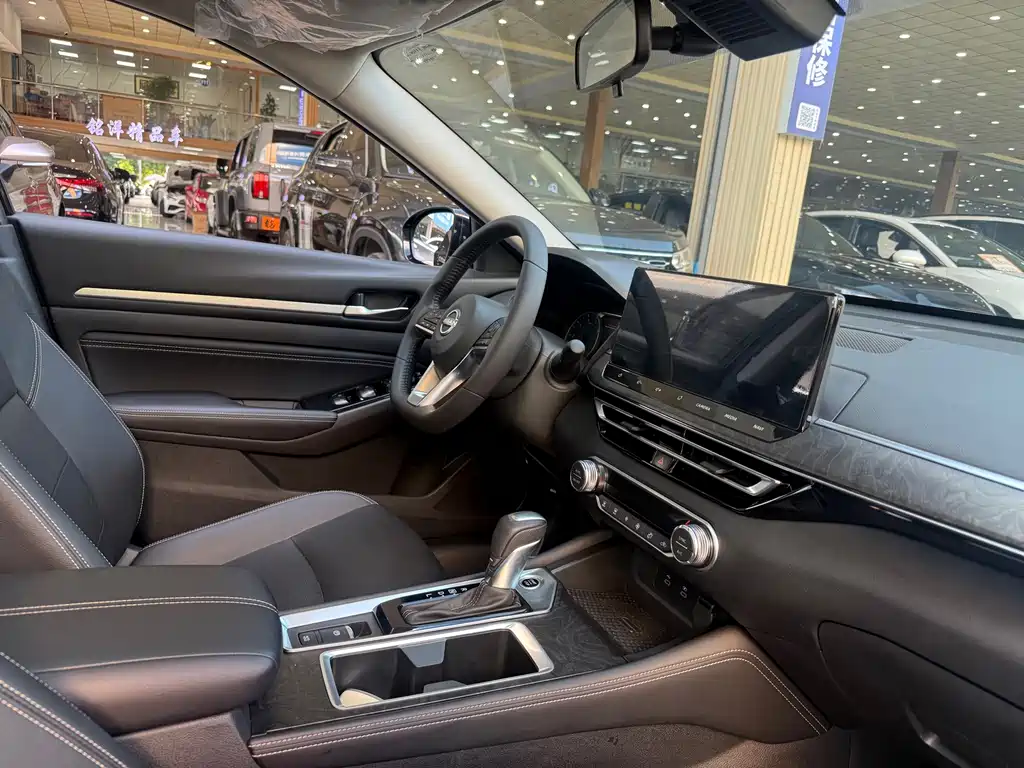 Nissan Teana — миниатюра 12