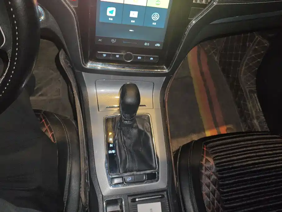 Roewe RX5 — миниатюра 16