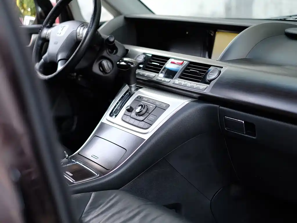 Honda Elysion — миниатюра 36