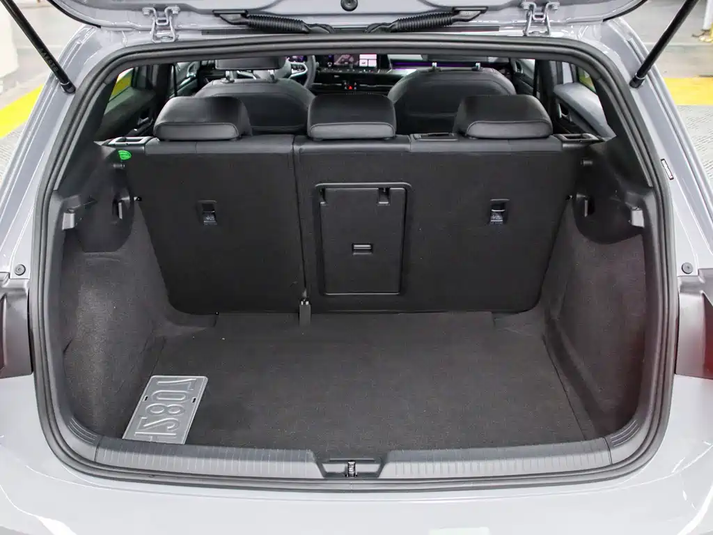 Volkswagen Golf — миниатюра 16