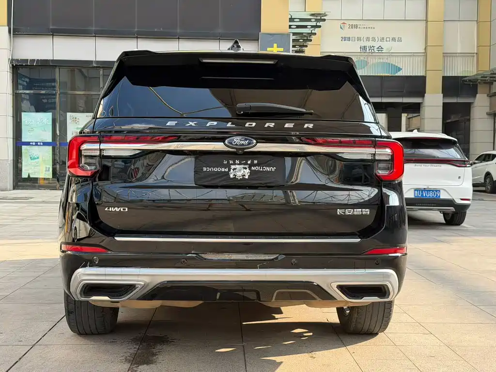 Ford Explorer — миниатюра 8