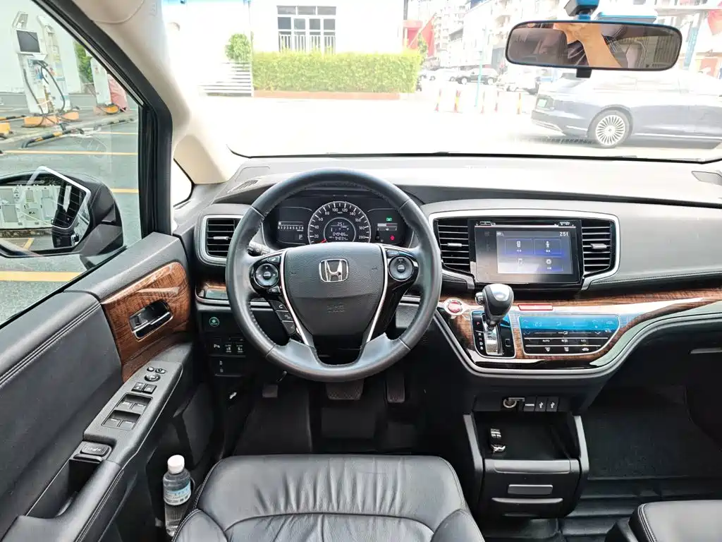 Honda Odyssey — миниатюра 18