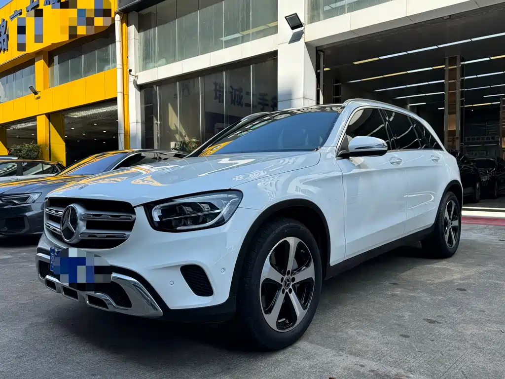 MERCEDES-BENZ GLC