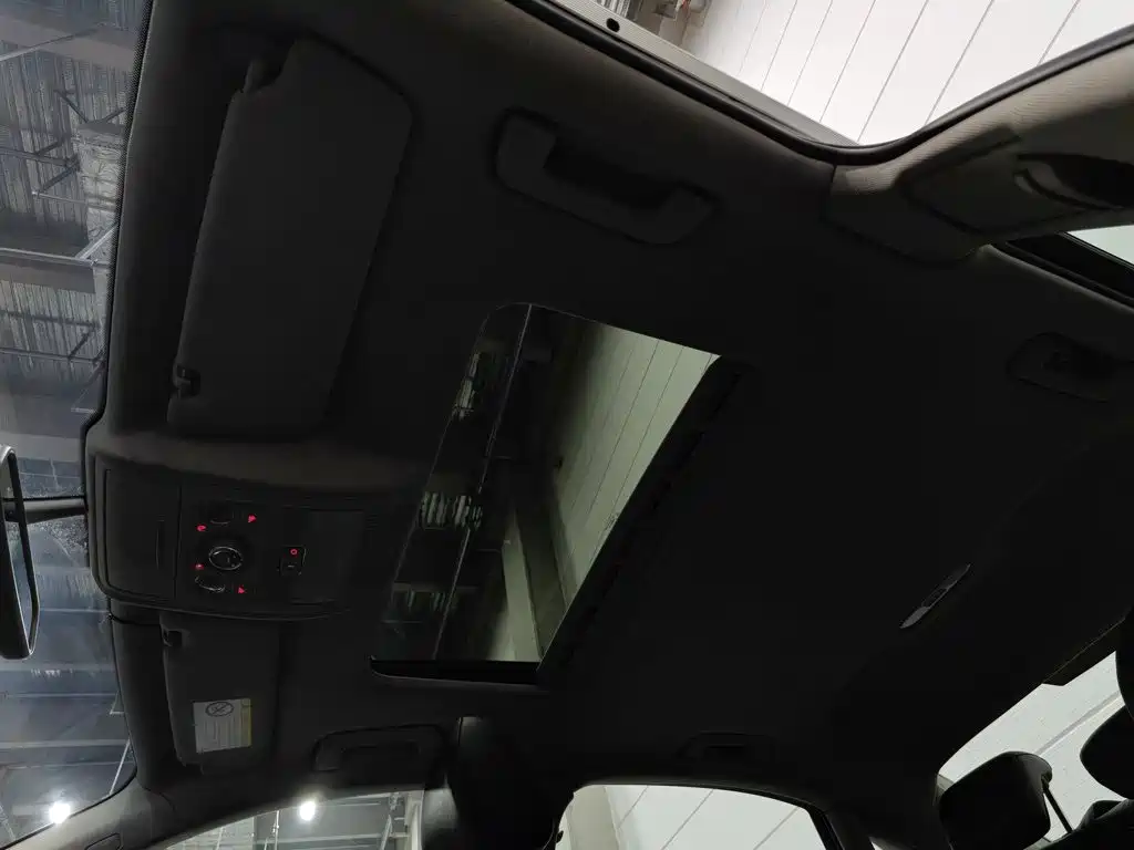 Audi A4L — миниатюра 14