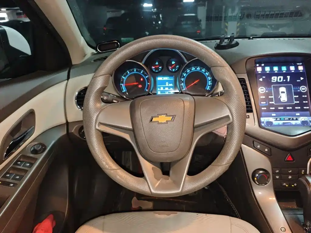 Chevrolet Cruze — миниатюра 11