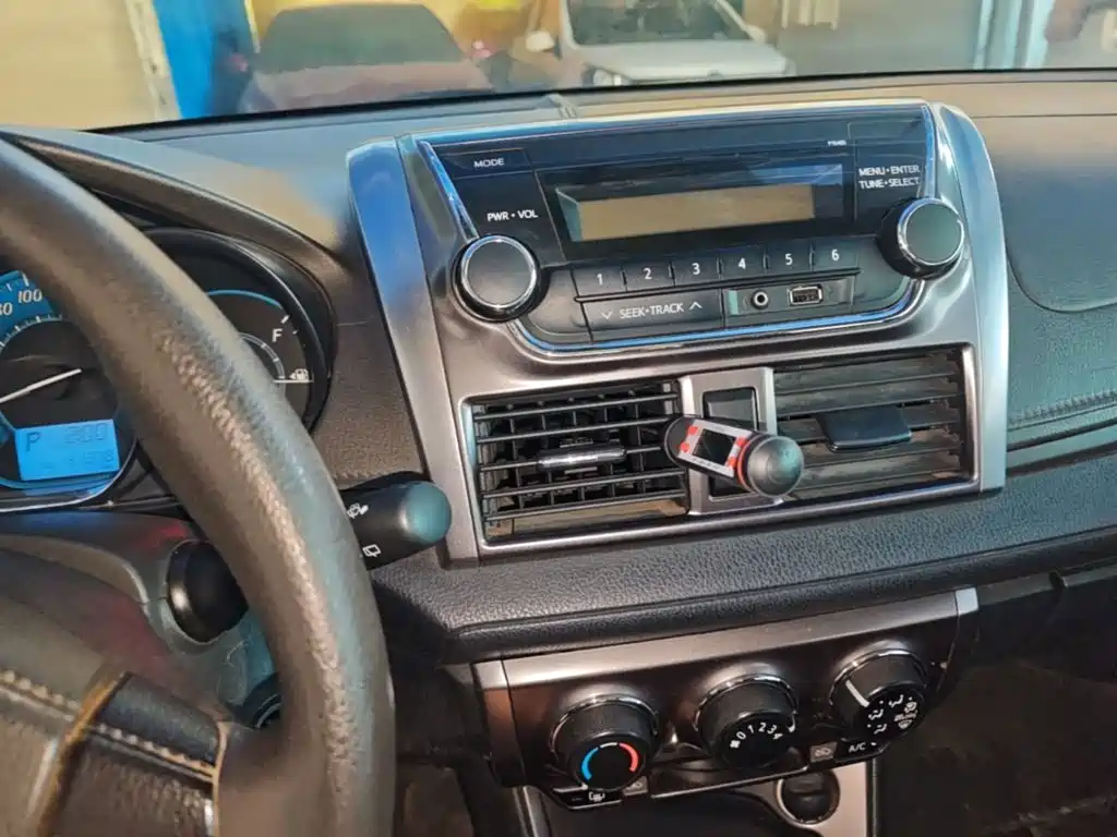Toyota Yaris L — миниатюра 13