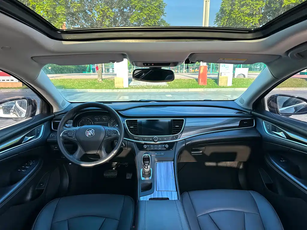 Buick LaCrosse — миниатюра 5