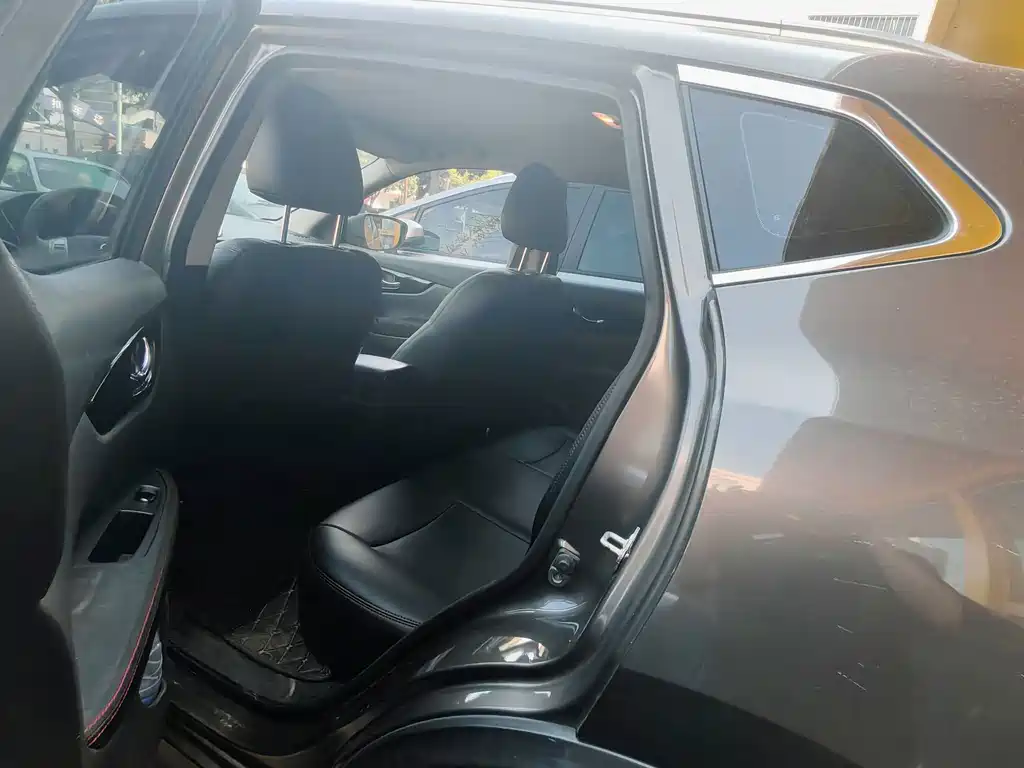 Nissan Qashqai — миниатюра 4
