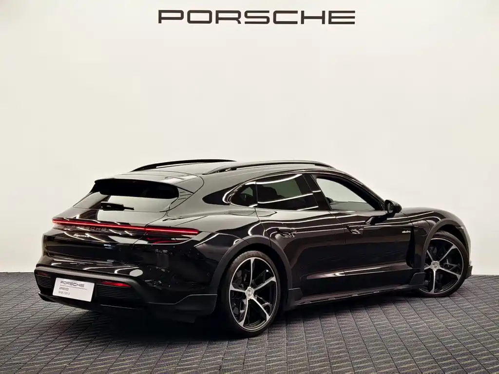 Porsche Taycan — миниатюра 6