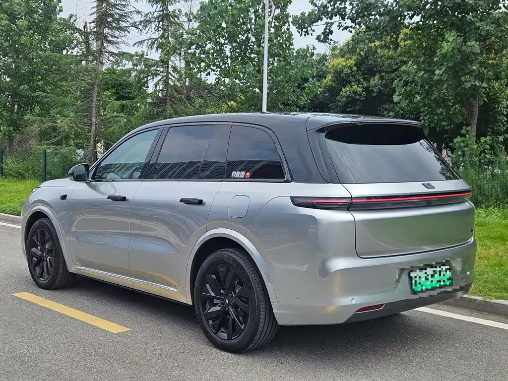 Li Auto L8 2023 Pro