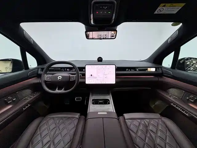 NIO ES8 — миниатюра 10