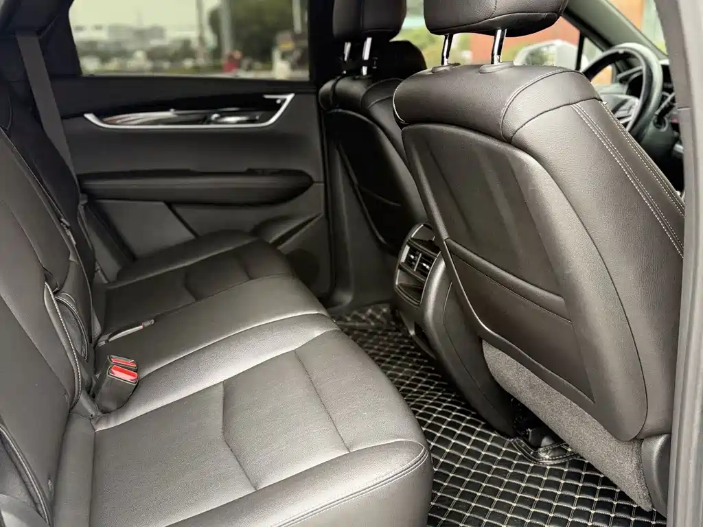 Cadillac XT5 — миниатюра 18