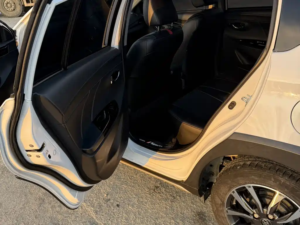 TOYOTA YARIS L ZHIXUAN