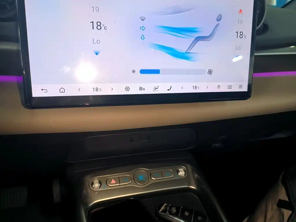 BYD Dolphin — миниатюра 13
