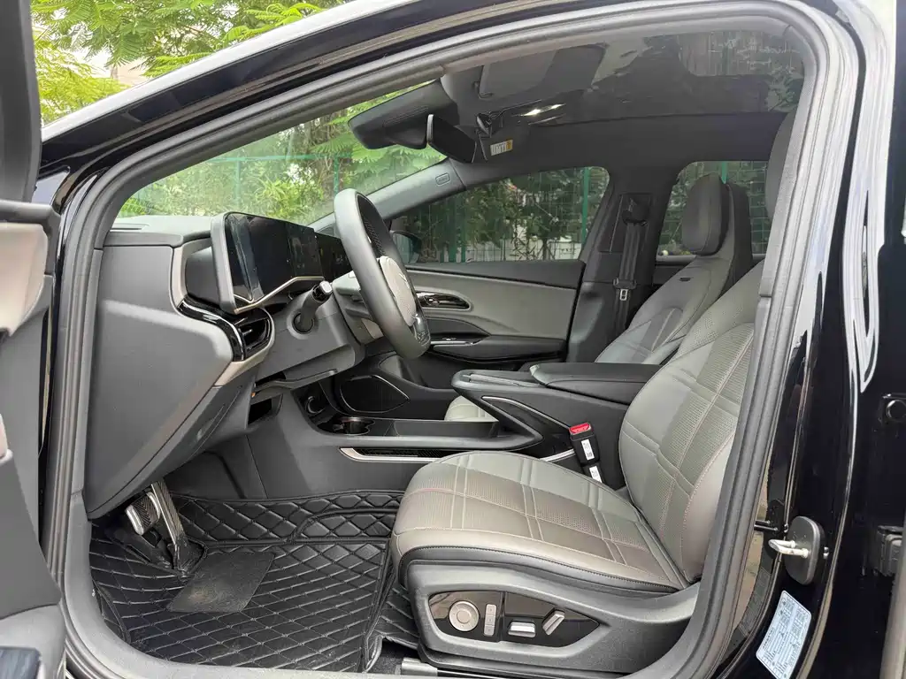 Hongqi Hongqi EH7 — миниатюра 4