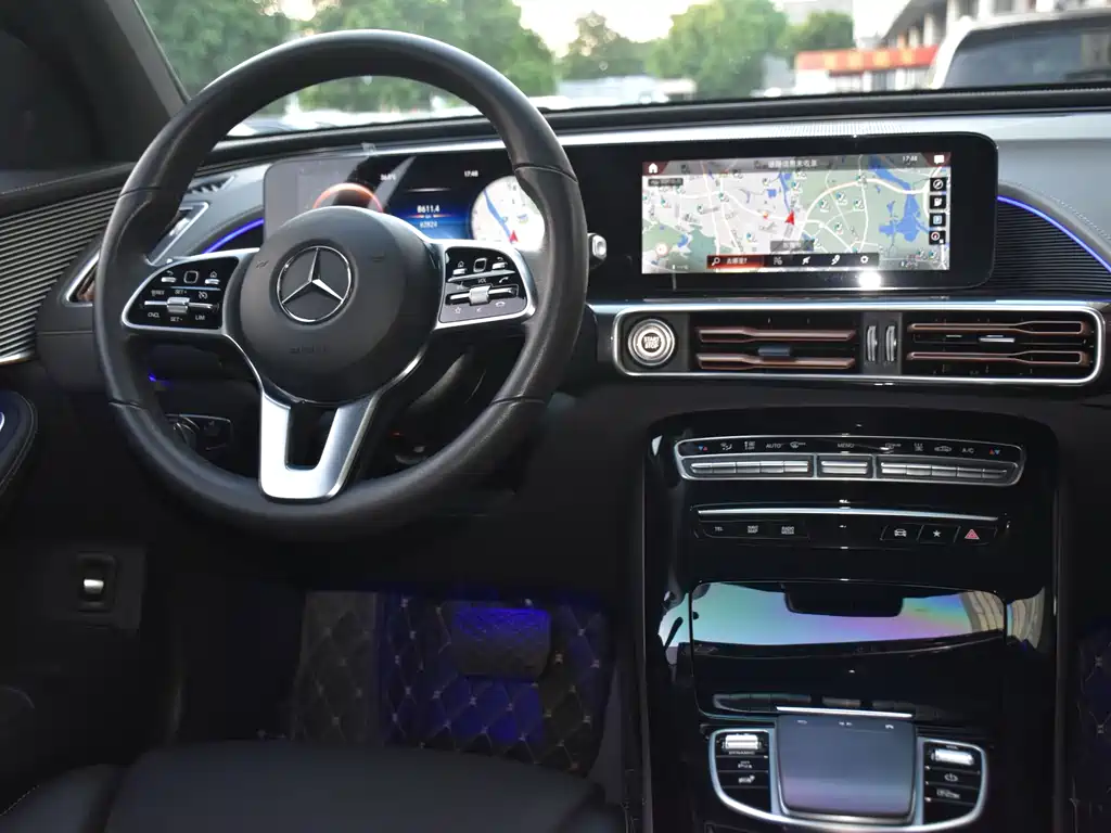 Mercedes-Benz EQC — миниатюра 11