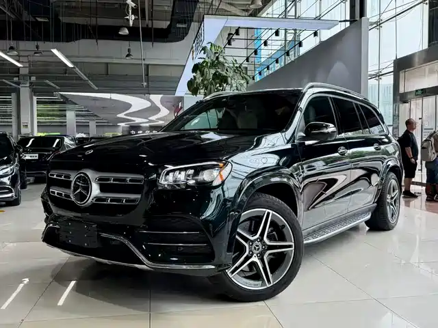 Mercedes-Benz GLS — фото 1