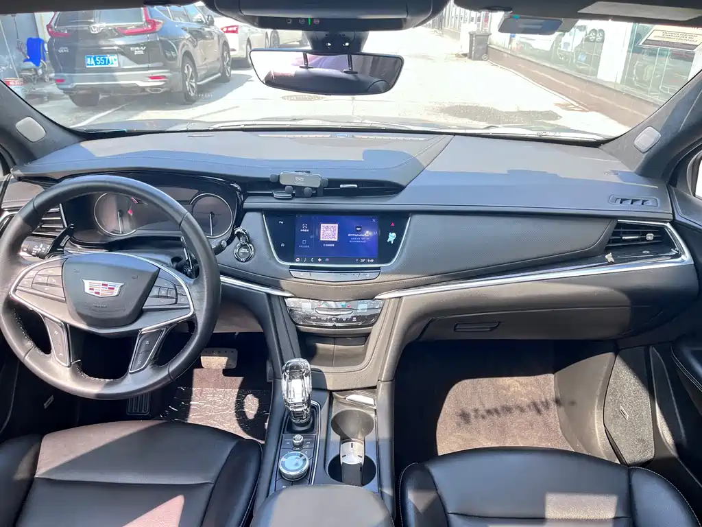 Cadillac XT5 — миниатюра 4