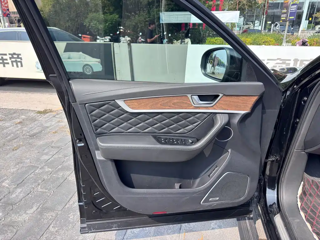 Hongqi Hongqi HS7 — миниатюра 18