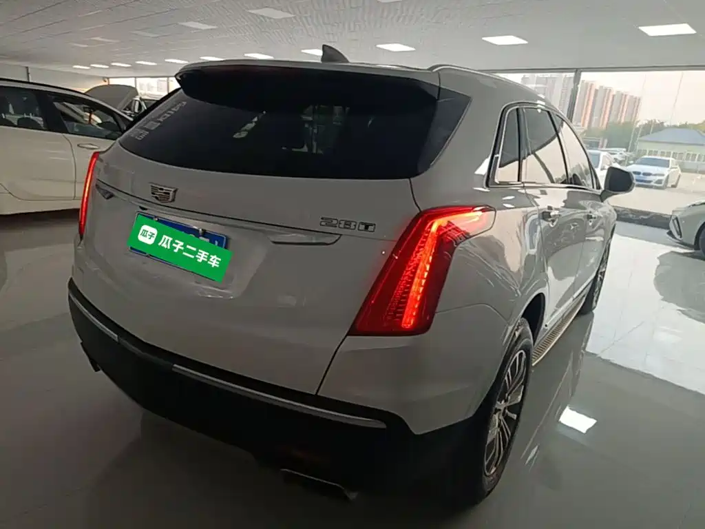 Cadillac XT5 — миниатюра 7