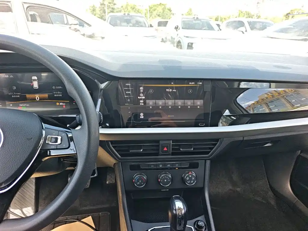 Volkswagen Lavida — миниатюра 13