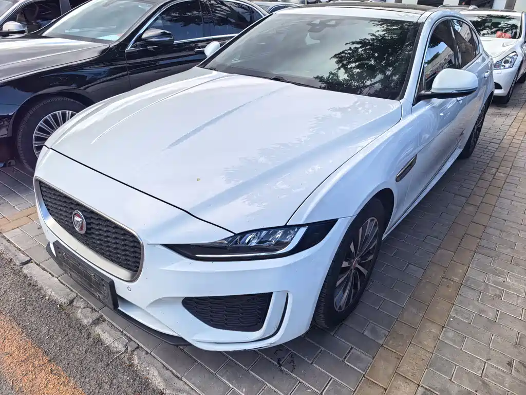 Jaguar XEL 2020