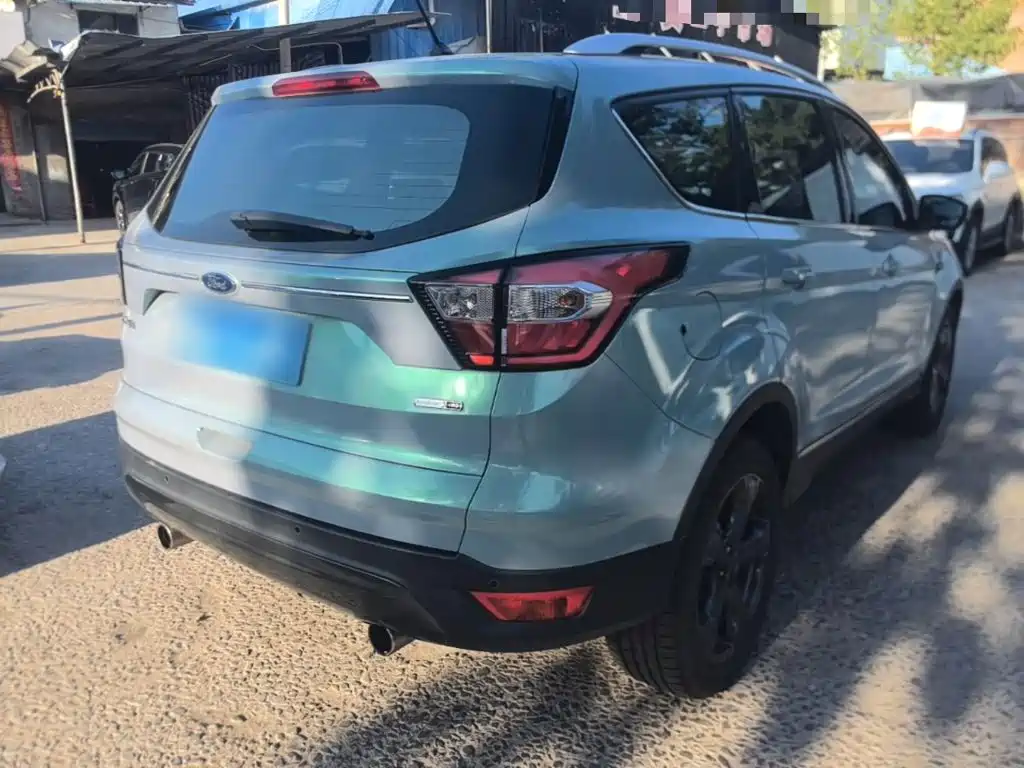 Ford Kuga — миниатюра 7