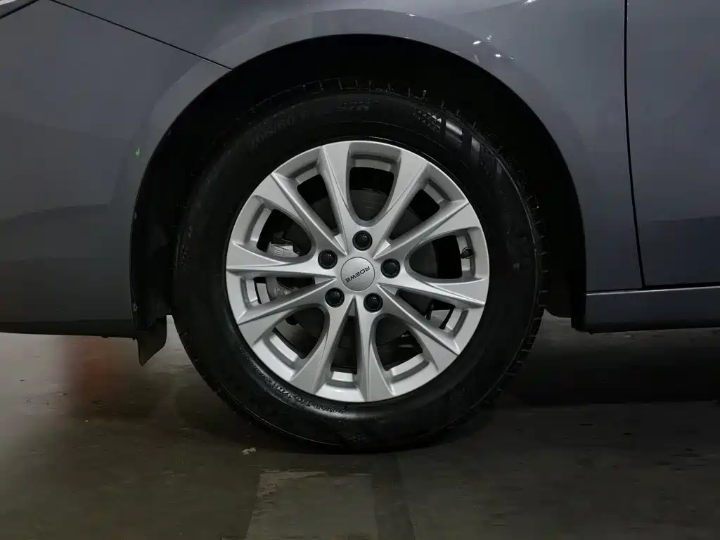 Roewe i5 — миниатюра 17