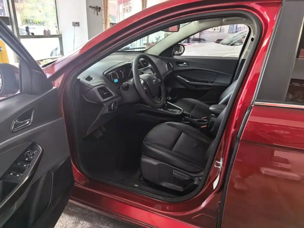 Ford Escort — миниатюра 16