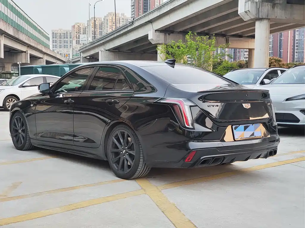 CADILLAC CT4