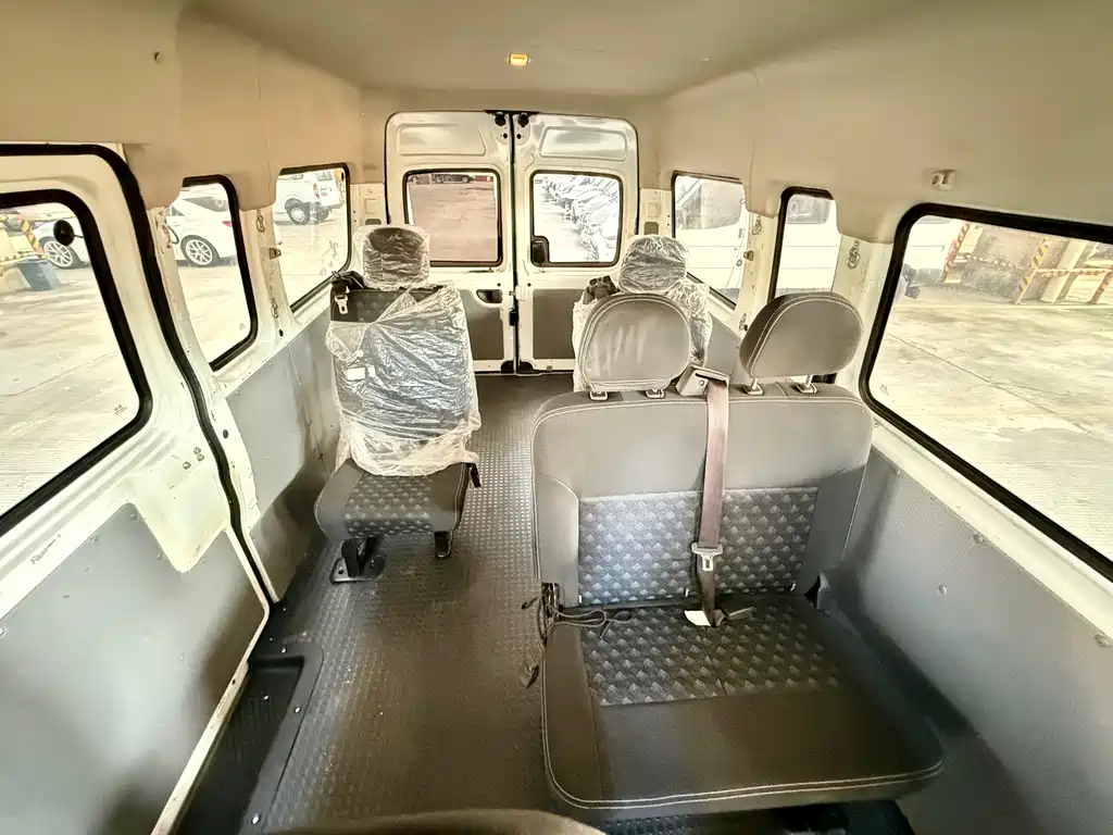MAXUS V80 — миниатюра 17