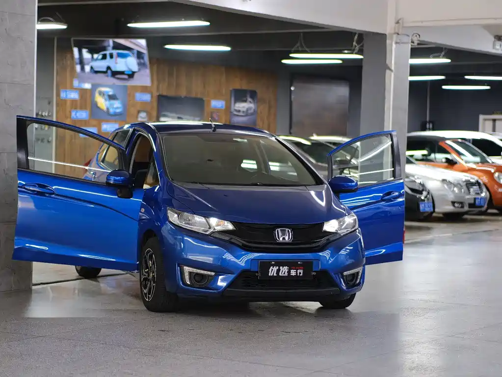 Honda Fit — миниатюра 9