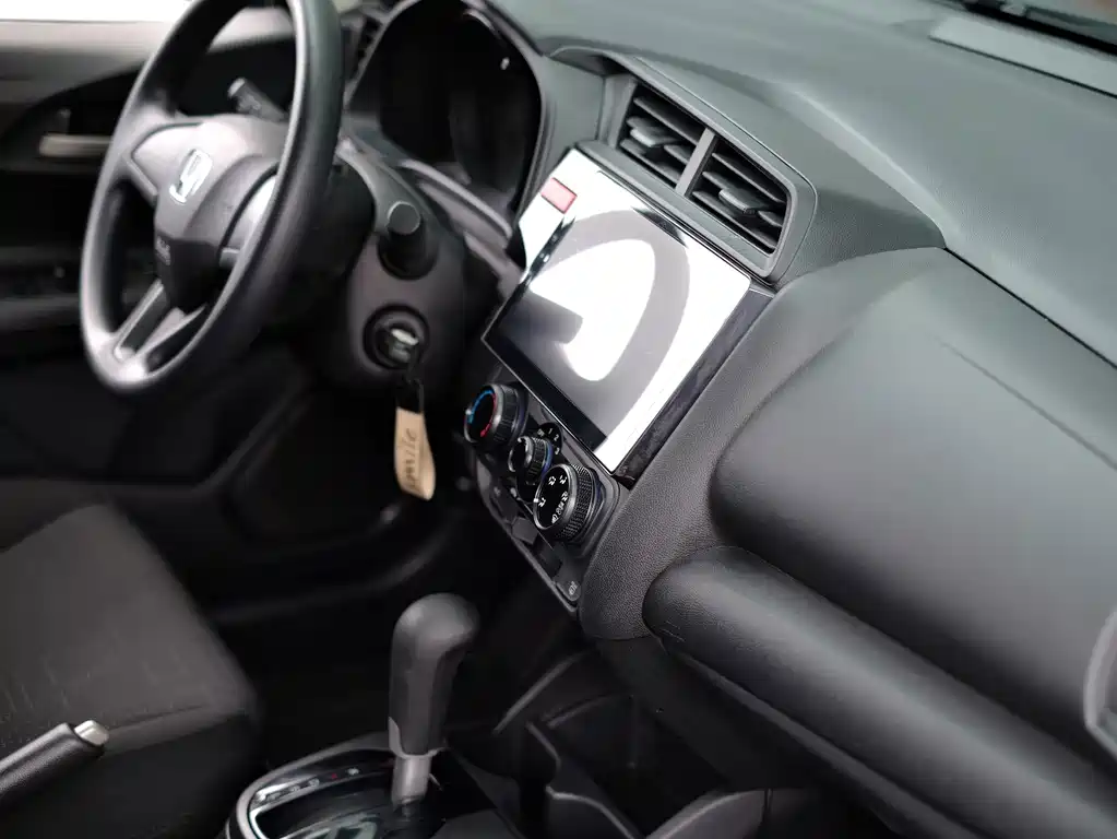 Honda Fit — миниатюра 48