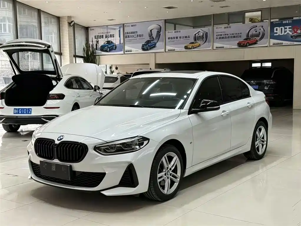 BMW 1 Series 2022