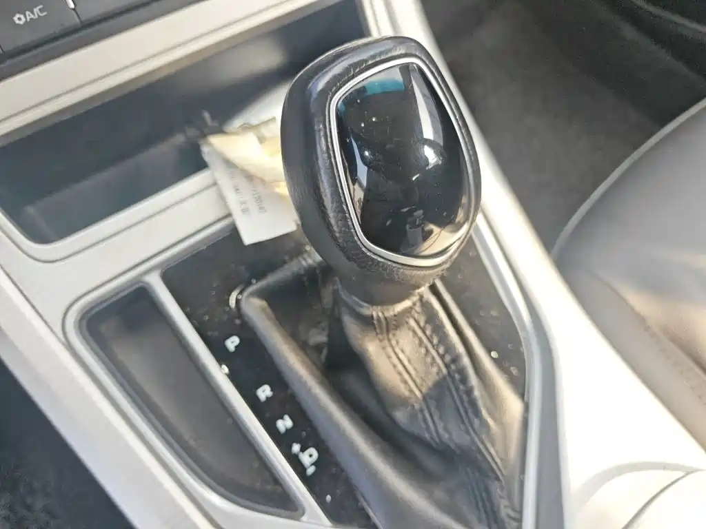 Geely Vision — миниатюра 7