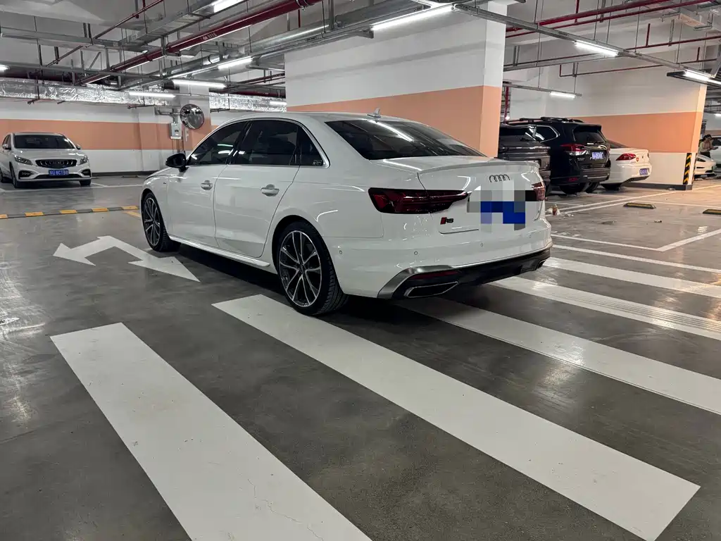 Audi A4L 2020 45 TFSI quattro