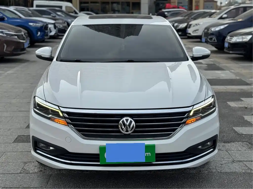 Volkswagen Lavida — миниатюра 2